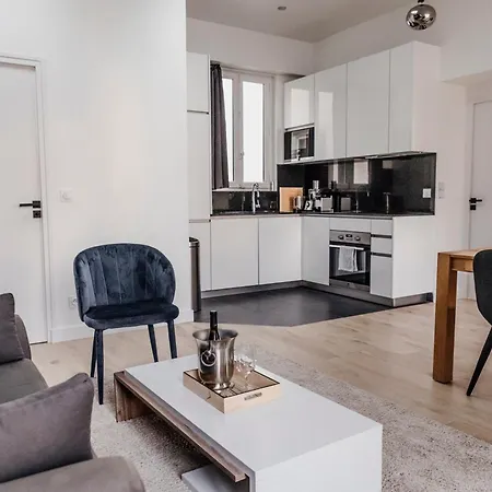 Luxueux Duplex Elysees 240m2 * Paris