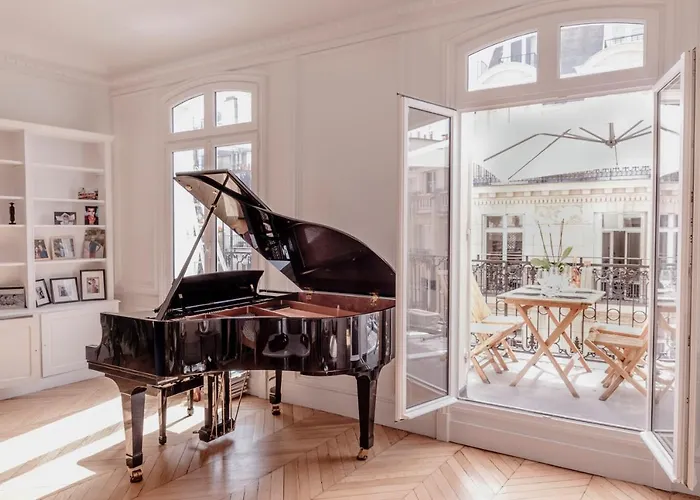 Luxueux Duplex Elysees Paris