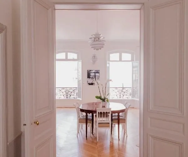 Luxueux Duplex Elysees