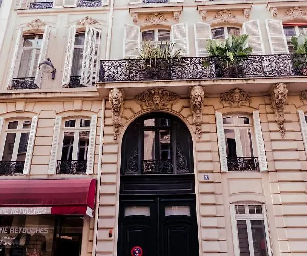 Luxueux Duplex Elysees