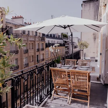 Daire Luxueux Duplex Elysees Paris
